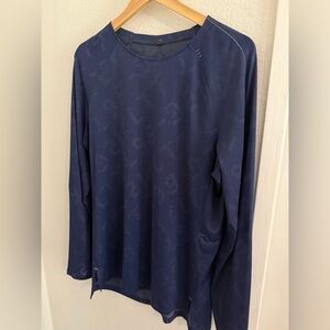 Lululemon athletica Men’s Long Sleeve workout gym shirt